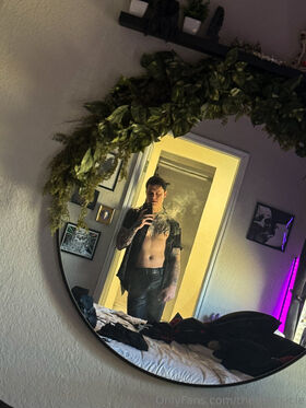 themintsicle Nøgne lækkede OnlyFans foto 3