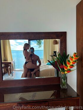 thenaughtytravelers Nude Leaks OnlyFans Photo 4