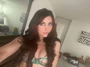 Theodora Day Nude Leaks OnlyFans Photo 49