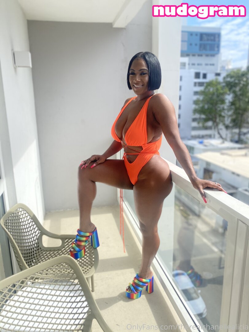 therealchanellealicia