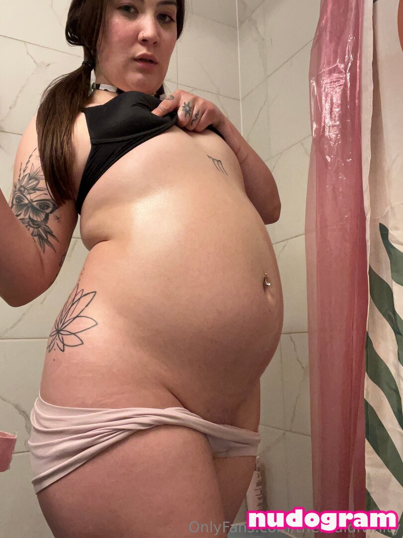 therealdivinity  therealdivinity223 Фото утечки OnlyFans обнаженная №4 -  Nudogram v2.1