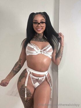 therealvickyy Nude Leaks OnlyFans Photo 104