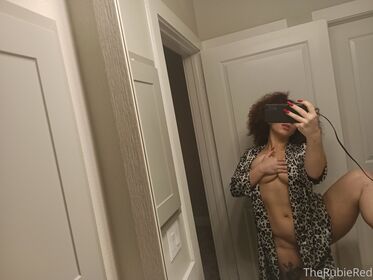 therubiered Nude Leaks OnlyFans Photo 57