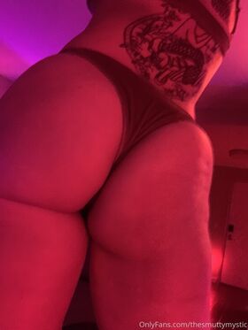 thesmuttymystic Nude Leaks OnlyFans Photo 52