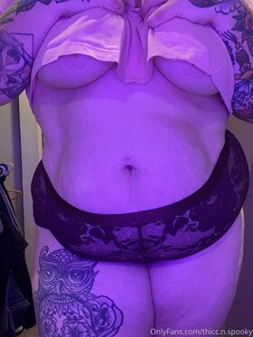 thicc.n.spooky Nude Leaks OnlyFans Photo 25
