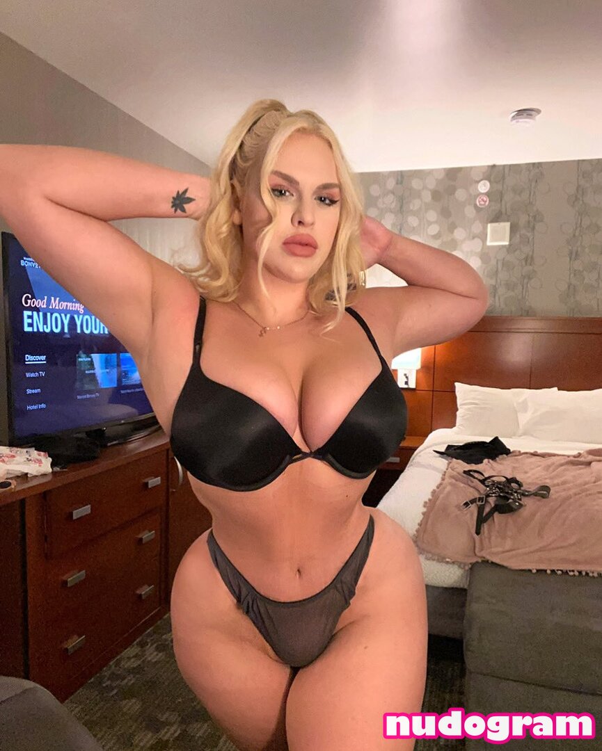 Sara Abraham  Thiccckbarbie Nude Leaks OnlyFans Photo 13 - Nudogram v2.1