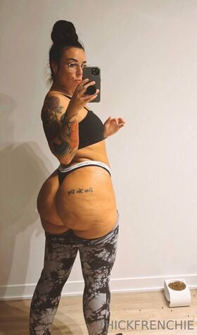 Thickfrenchie Nude Leaks OnlyFans Photo 14
