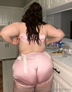 thickhungryhoney Nude Leaks OnlyFans Photo 185