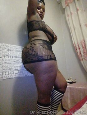 thicknbustybby Nude Leaks OnlyFans Photo 3