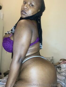 thicknbustybby Nude Leaks OnlyFans Photo 43