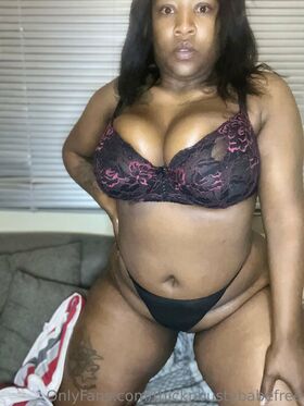 thicknbustybby Nude Leaks OnlyFans Photo 46