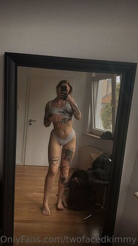 Towfacedkimmy Nude Leaks OnlyFans Photo 2