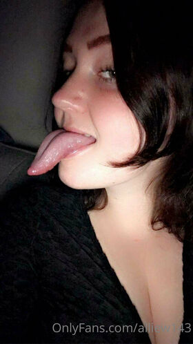 toxicallietongue Nude Leaks OnlyFans Photo 1
