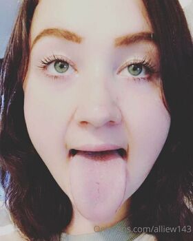 toxicallietongue Nude Leaks OnlyFans Photo 9