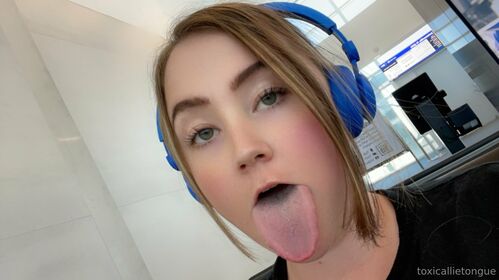 toxicallietongue Nude Leaks OnlyFans Photo 40