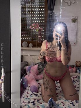 toxicbxtch Nude Leaks OnlyFans Photo 2