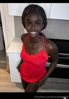 trackbabe18 صورة OnlyFans العارية المسربة 42