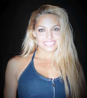 Trish Stratus Nude Leaks OnlyFans Photo 517