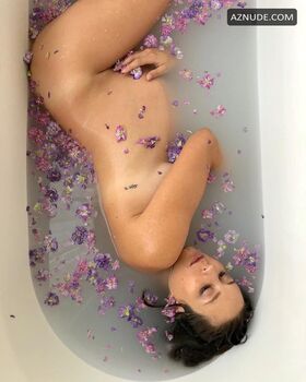 Troian Bellisario Nude Leaks OnlyFans Photo 44