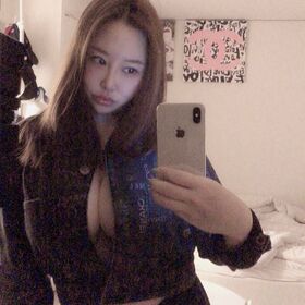 Uelee Foto trapelata OnlyFans nuda 11