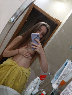 ukrainian_twins Nude Leaks OnlyFans Photo 33