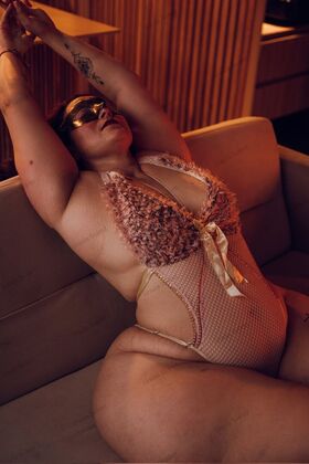 Ursula Suarez Nude Leaks OnlyFans Photo 2