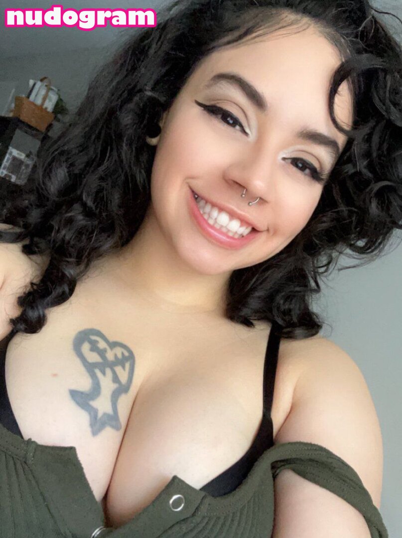 Alora  Usemybed Nude Leaks OnlyFans - TheFap