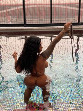 Valentina Ferraz Nude Leaks OnlyFans Photo 1
