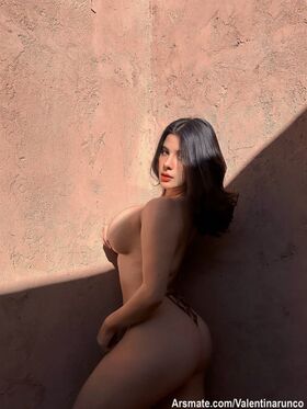 Valentina Runco Nude Leaks OnlyFans Photo 2