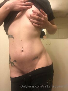 valkyriequeen27 Nude Leaks OnlyFans Photo 13