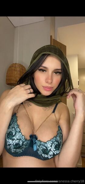 vanessa.cherry18
