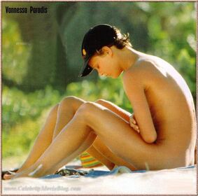 Vanessa Paradis Nude Leaks OnlyFans Photo 4