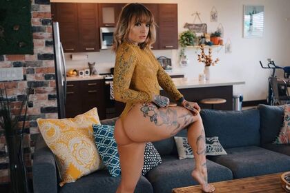 Vany Vicious Nude Leaks OnlyFans Photo 29