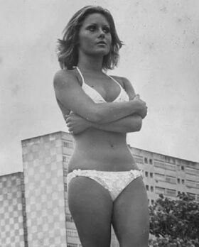 Vera Fischer Nude Leaks OnlyFans Photo 12