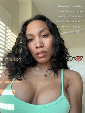 Veronica Glasses Nude Leaks OnlyFans Photo 6