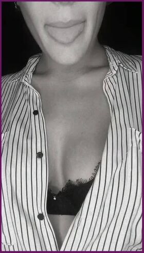 Veronica & Olivia Nøgne lækkede OnlyFans foto 18