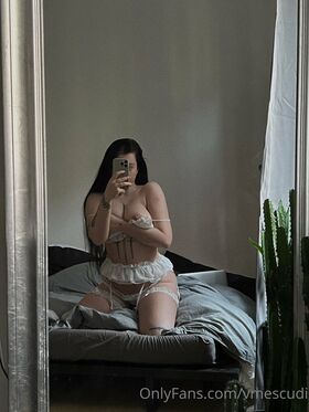 Veronika Mescudi Nude Leaks OnlyFans Photo 8