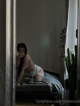 Veronika Mescudi Nude Leaks OnlyFans Photo 13