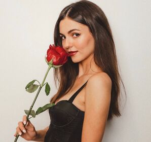 Victoria Justice Nude Leaks OnlyFans Photo 176
