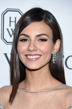 Victoria Justice Nude Leaks OnlyFans Photo 1387