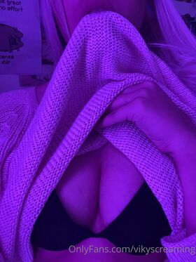 vikyscreaming Nude Leaks OnlyFans Photo 8