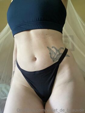 violet_de_beauvoir Nude Leaks OnlyFans Photo 4