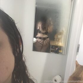 violetsimmonsfree Nude Leaks OnlyFans Photo 23