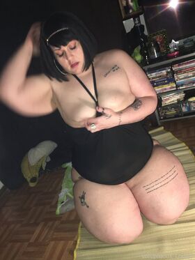 voluptuous_cooper Nude Leaks OnlyFans Photo 2