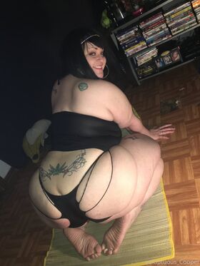 voluptuous_cooper Nude Leaks OnlyFans Photo 5
