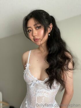 Vyxia Vyxphan Nude Leaks OnlyFans Photo 26