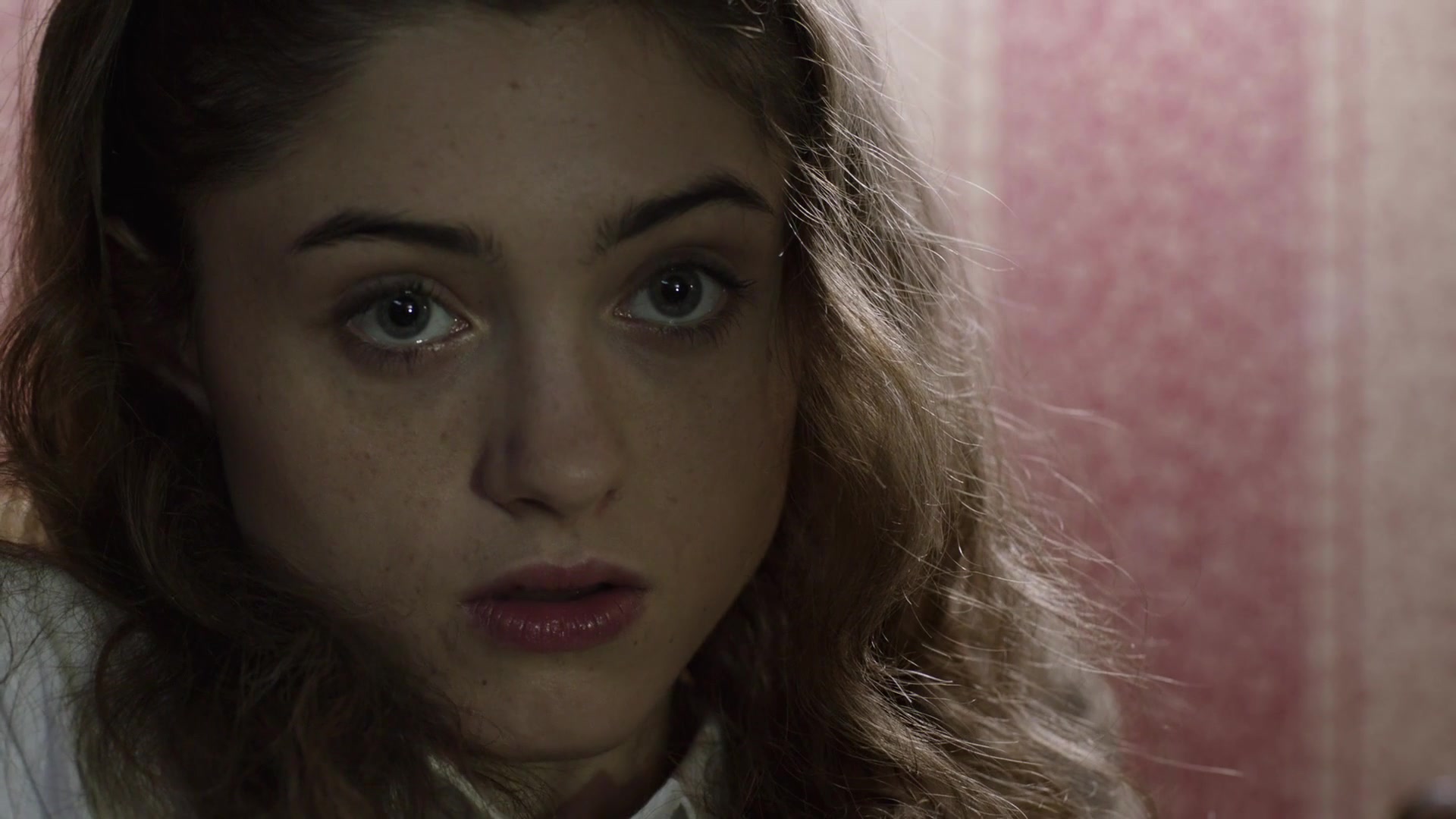 Natalia Dyer Sexy - Yes, God, Yes (2017) HD 1080p.