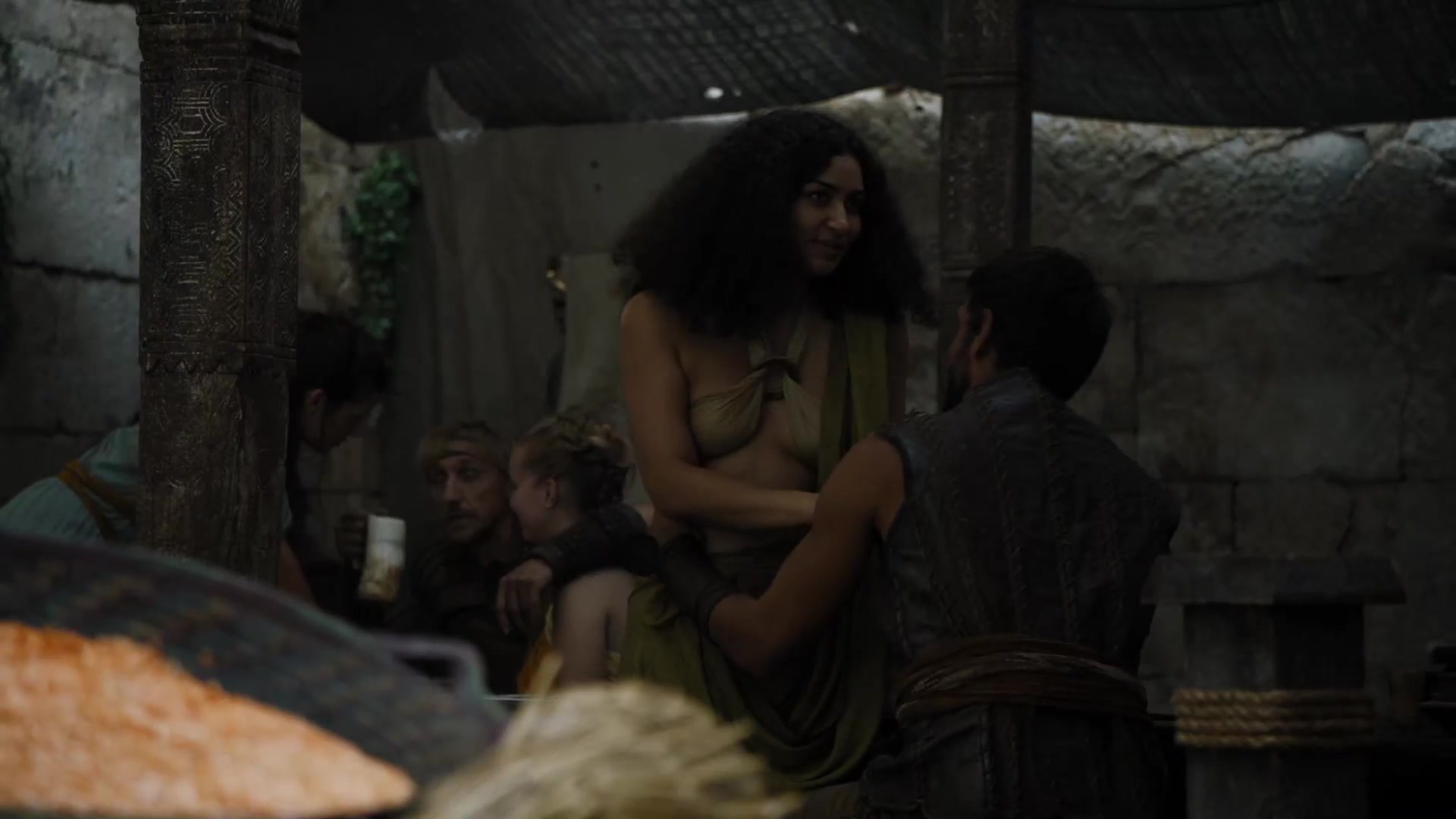 Meena Rayann Sexy - Game of Thrones (2015) s05e04 HD 1080p.