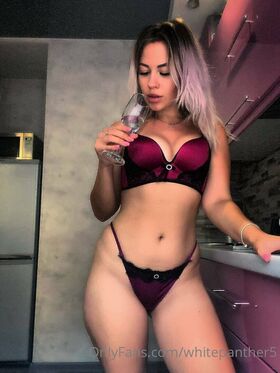 whitepanther5 Nude Leaks OnlyFans Photo 17
