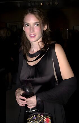 Winona Ryder Nude Leaks OnlyFans Photo 47
